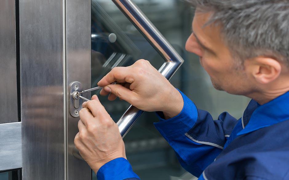 prix changement de serrure Alfortville